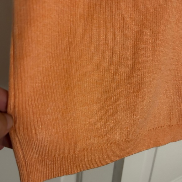 NWT J.Crew Ribbed Shell. Size M - Picture 3 of 4